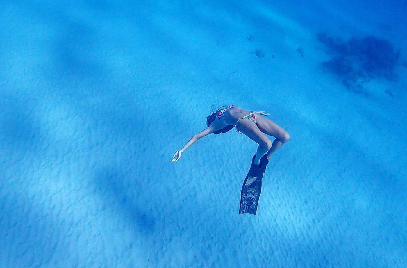 古座間味ビーチ砂地で遊ぶ